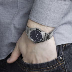 Gucci G-Timeless Men's  Black Watch YA126402